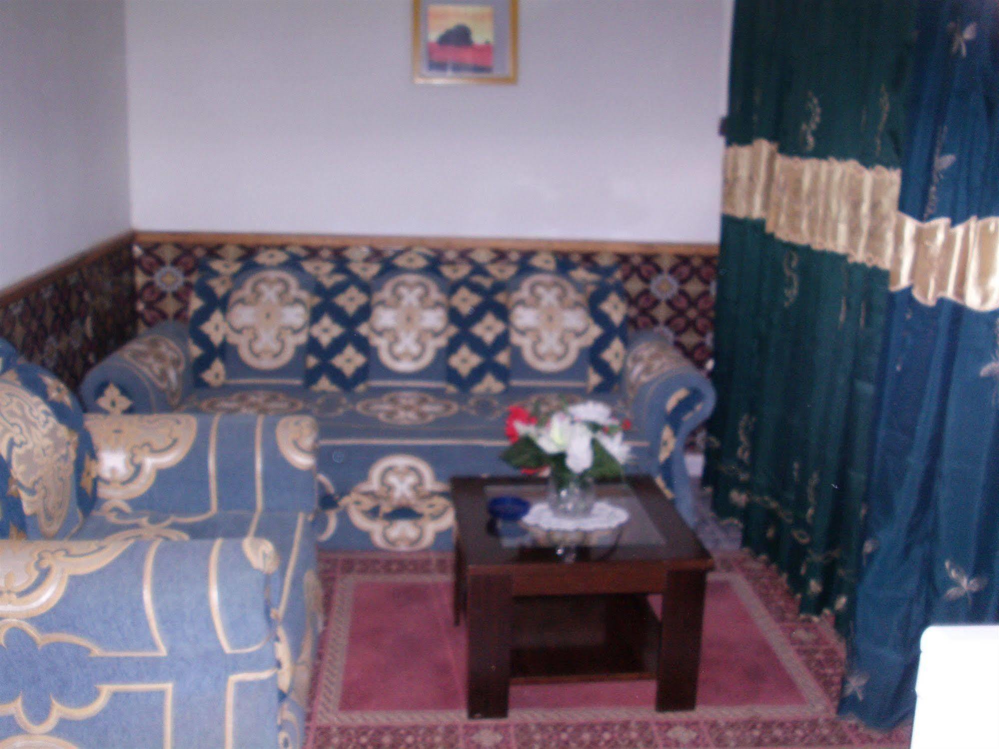 Ikrama - Hostel Nouakchott Bagian luar foto