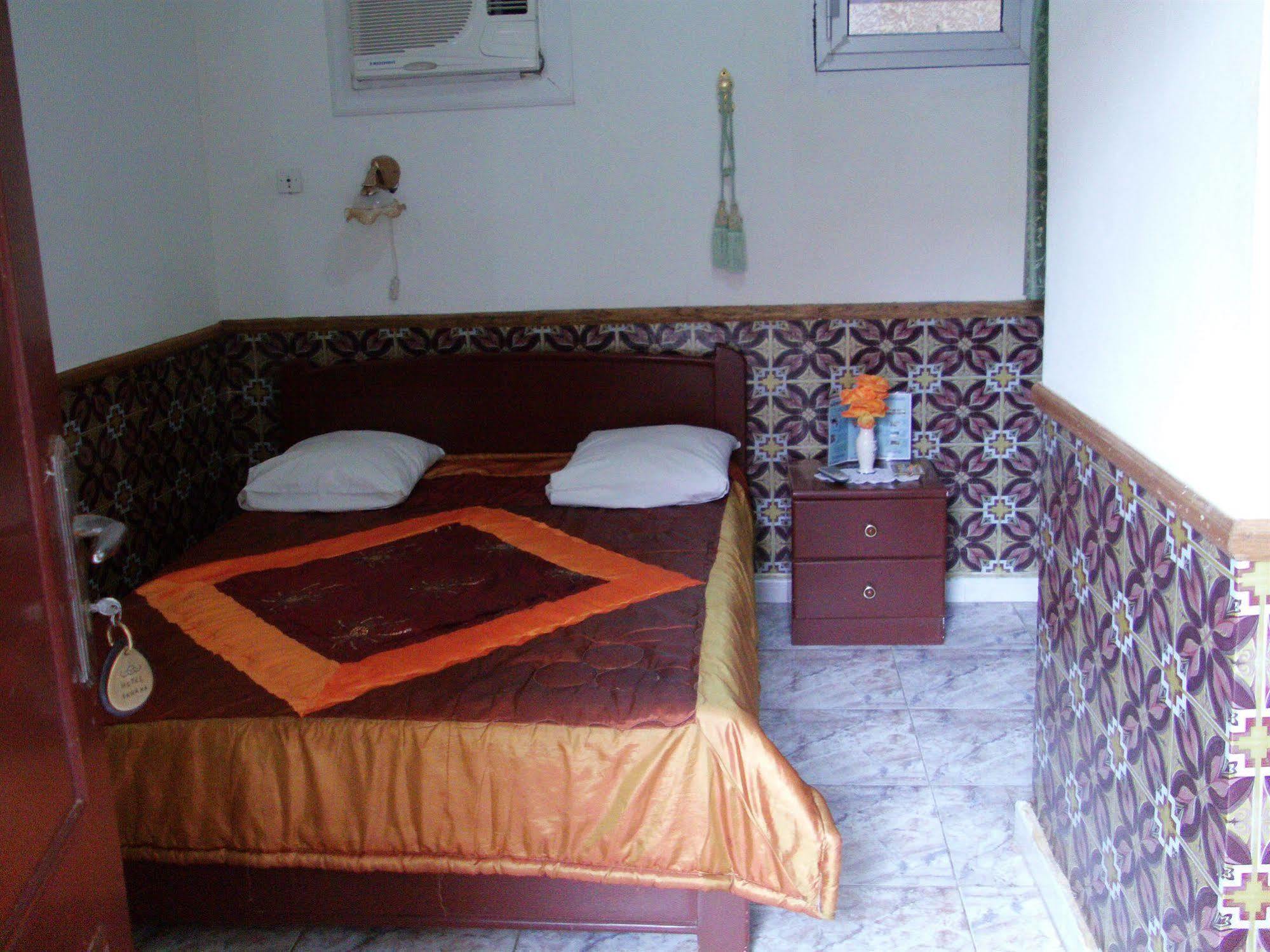 Ikrama - Hostel Nouakchott Bagian luar foto